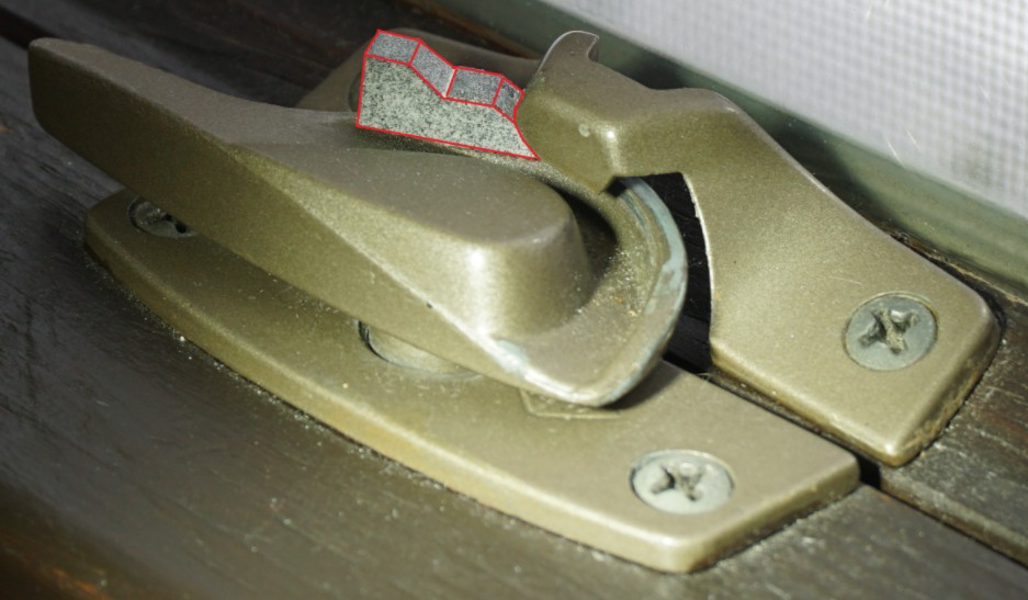 DRAFTeeze installation step 4 – slide the lever until it is fully closed